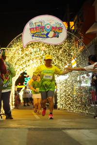 BIB: 50276
                            <button type="button" onclick="openModal(21831917)" class="btn btn-primary btn-sm float-right btn-popup" data-toggle="modal" data-target=".modal-high-quality">
                        <i class="fas fa-shopping-cart"></i> Add to Cart
                    </button>
                                            <button type="button" onclick="isThisMe(21831917, true)" class="btn btn-success btn-sm float-right btn-popup btn-isme hidden" data-toggle="tooltip" data-placement="bottom" title="นี่คือรูปของคุณใช่ไหม คลิกที่นี่เพื่อเอาเข้าอัลบั้ม">
                        <i class="fas fa-plus"></i> Add to album
                    </button>
                    <button type="button" onclick="isThisMe(21831917, false)" class="btn btn-warning btn-sm float-right btn-popup btn-isnotme hidden">
                        <i class="fas fa-ban"></i> Remove from album
                    </button>